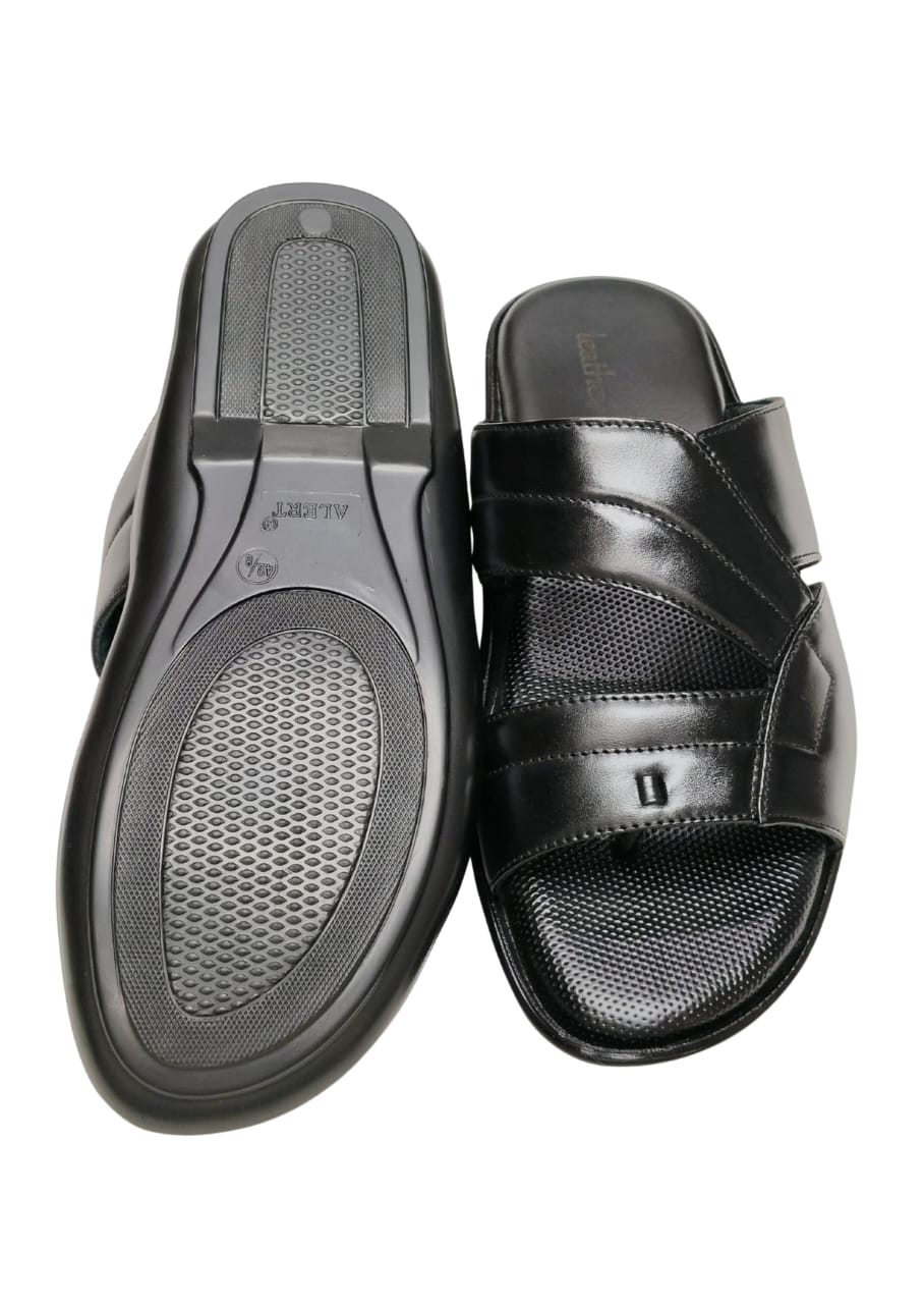 Men Black Leather Chappal