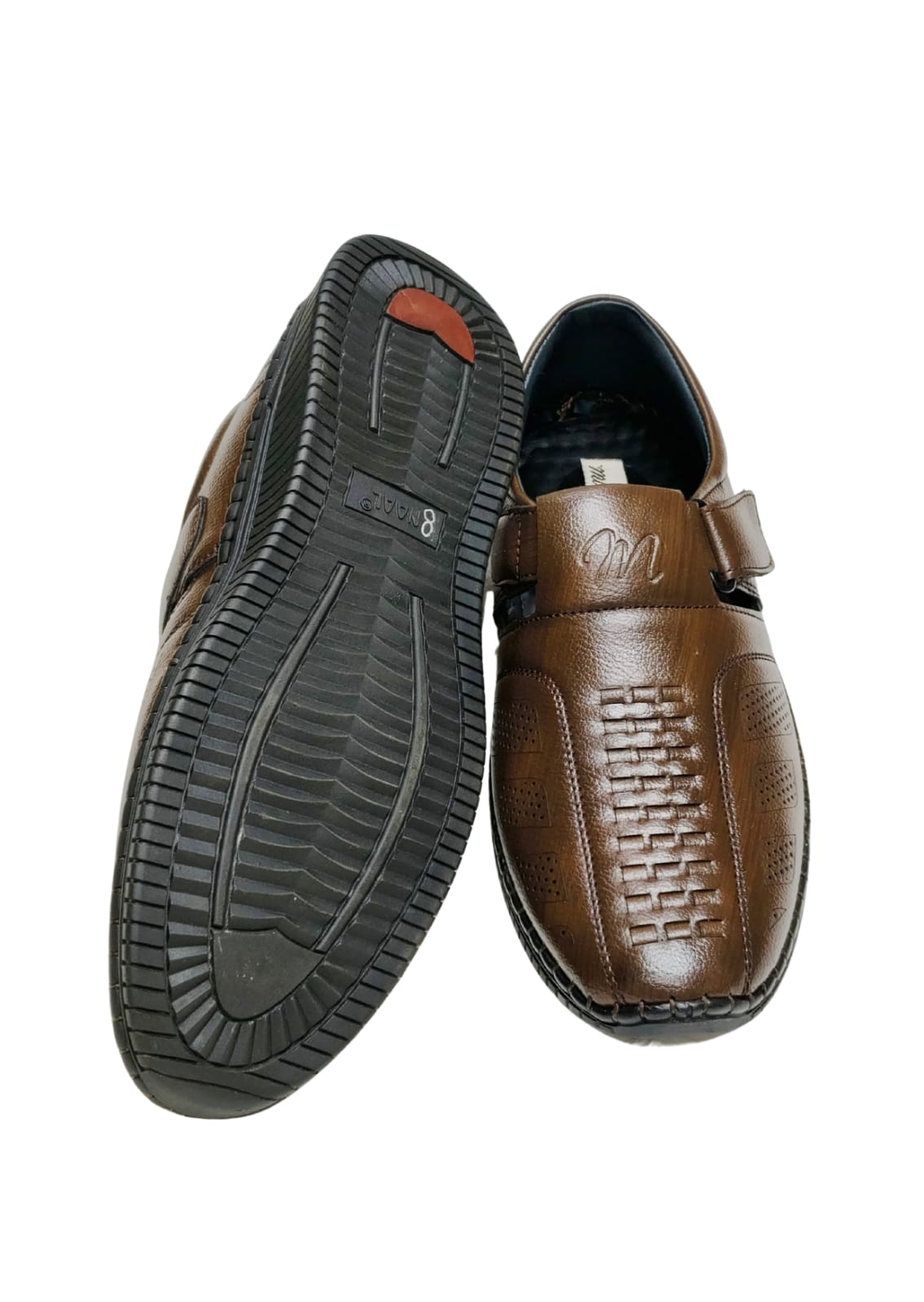 Men Brown Bantoo Shoes