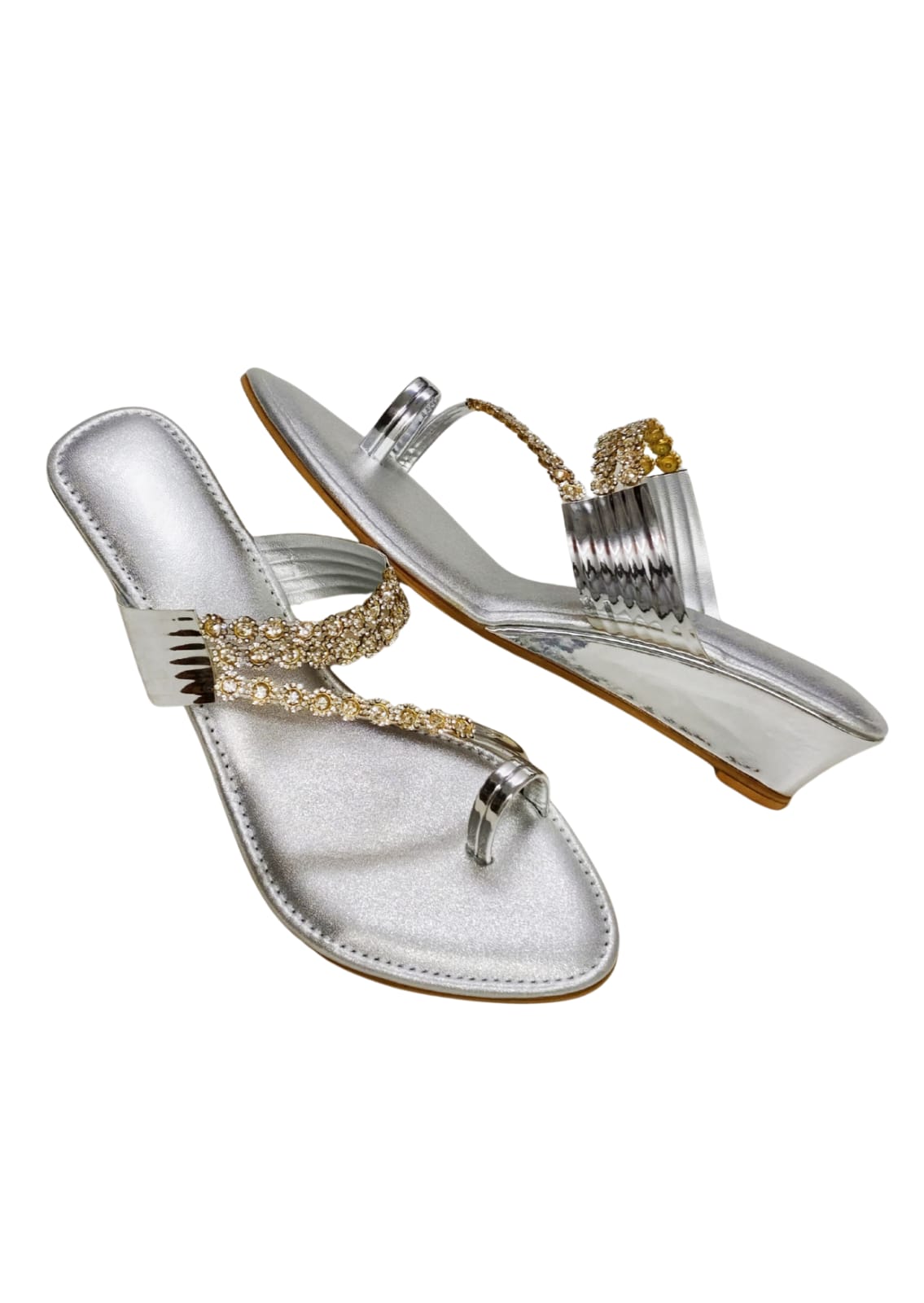 Women Sliver Ethnic Thumb Slip Ons