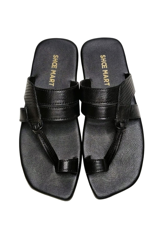 Men Black Leather Thumb Chappal