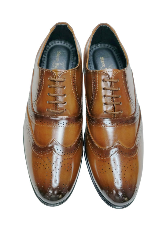 Men Tan Brogues Shoes