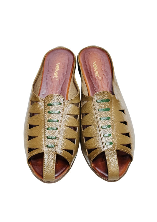 Women Beige Leather Balley